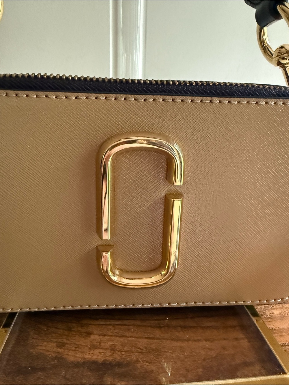 Marc Jacobs Beige/Tan Snapshot Crossbody with Striped Strap - Picture 3 of 9